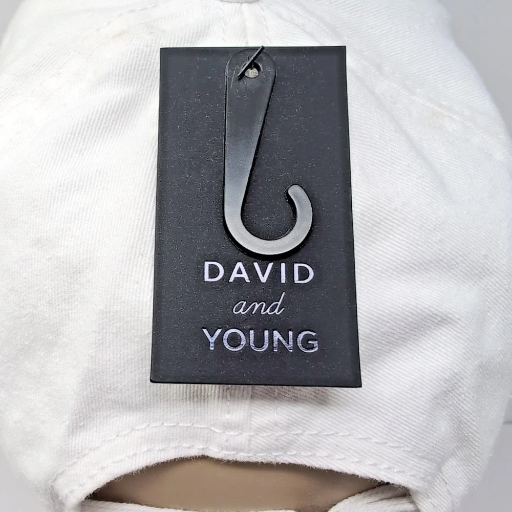 David and‎ Young Baseball Cap My Kids Have Paws Adjustable White NWT Tiny Flaw